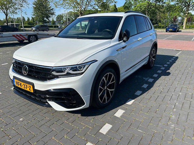 Volkswagen tiguan - 2.0 tsi r 75 4m , hfk-37-z - afbeelding 1 van  37