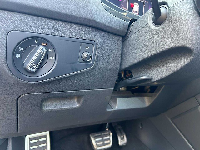 Volkswagen tiguan - 2.0 tsi r 75 4m , hfk-37-z - afbeelding 36 van  37