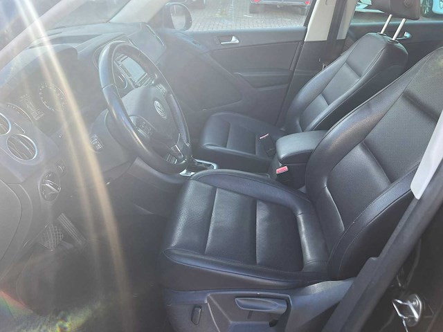 Volkswagen tiguan - 2.0 tsi sport&st.4m, automaat 08-xtz-8 - afbeelding 9 van  19