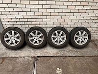 Volkswagen tiguan - banden set - afbeelding 2 van  4