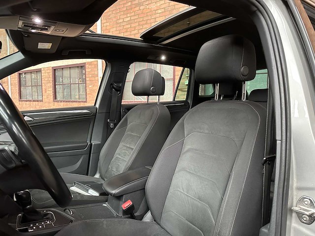 Volkswagen tiguan 1.4 tsi act highline 148pk 2018 (origineel-nl), rr-501-h - afbeelding 35 van  47