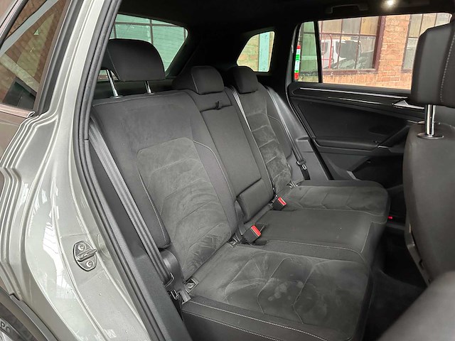 Volkswagen tiguan 1.4 tsi act highline 148pk 2018 (origineel-nl), rr-501-h - afbeelding 38 van  47