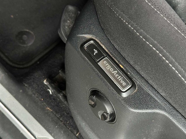 Volkswagen tiguan 1.4 tsi act highline 148pk 2018 (origineel-nl), rr-501-h - afbeelding 19 van  37