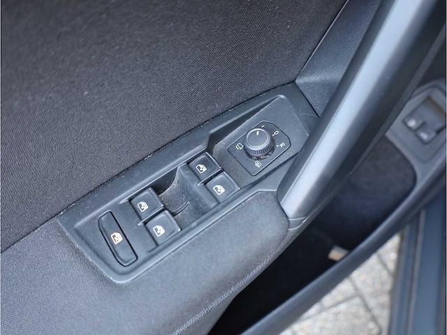 Volkswagen tiguan 1.4 tsi ehybrid 245pk automaat 2022 - afbeelding 18 van  37