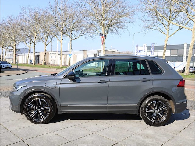 Volkswagen tiguan 1.4 tsi ehybrid 245pk automaat 2022 - afbeelding 12 van  37