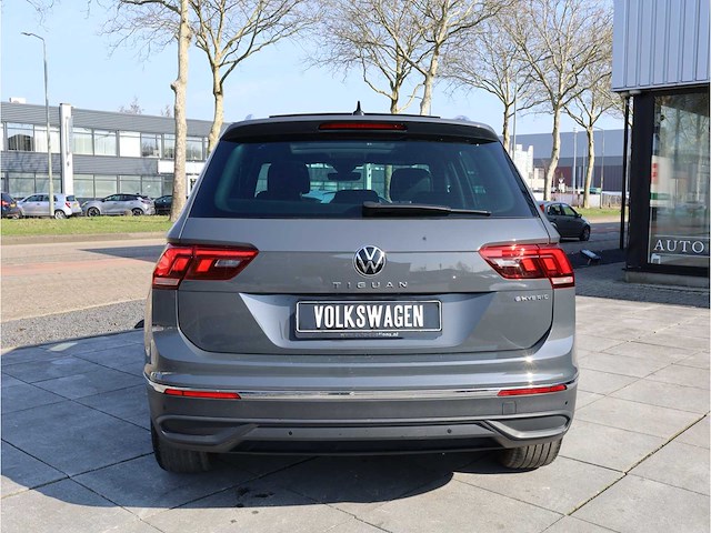 Volkswagen tiguan 1.4 tsi ehybrid 245pk automaat 2022 - afbeelding 32 van  37