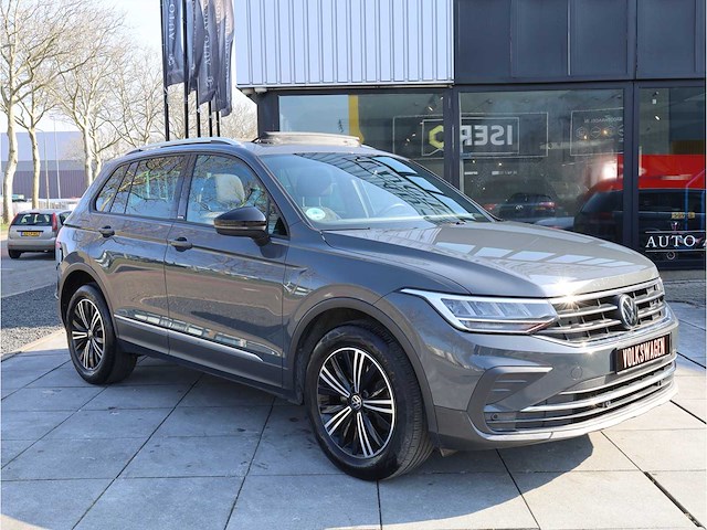 Volkswagen tiguan 1.4 tsi ehybrid 245pk automaat 2022 - afbeelding 35 van  37