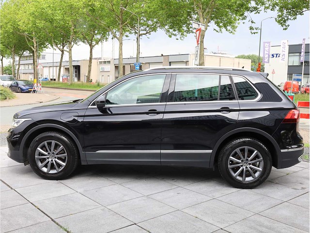 Volkswagen tiguan 1.4 tsi ehybrid elegance 245pk automaat 2022 - afbeelding 12 van  41