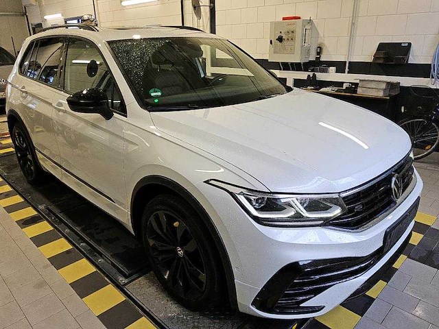Volkswagen tiguan 1.4 tsi ehybrid phev 2x r-line 245pk automaat 2023 - afbeelding 16 van  21
