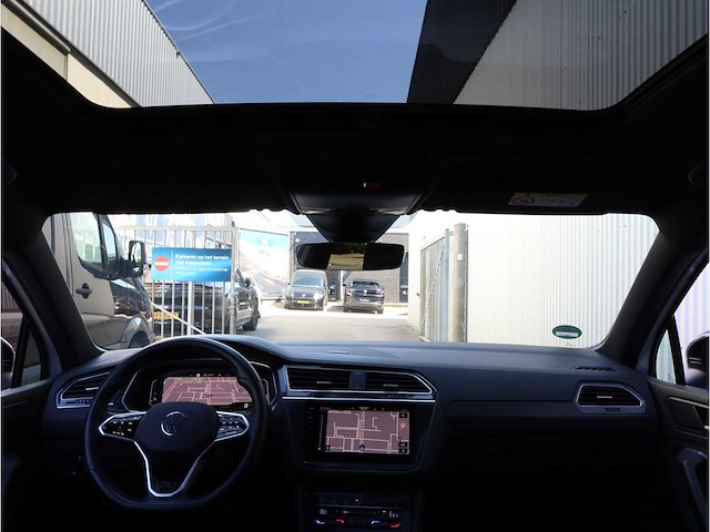 Volkswagen tiguan 1.4 tsi ehybrid phev 2x r-line 245pk automaat 2023 - afbeelding 9 van  48