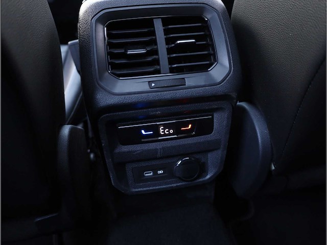 Volkswagen tiguan 1.4 tsi ehybrid phev 2x r-line 245pk automaat 2023 - afbeelding 28 van  48