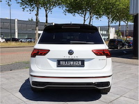 Volkswagen tiguan 1.4 tsi ehybrid phev 2x r-line 245pk automaat 2023 - afbeelding 32 van  48
