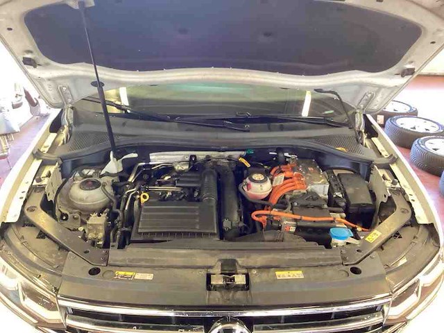 Volkswagen tiguan 1.4 tsi ehybrid r-line 2x 245pk automaat 2022 - afbeelding 5 van  19