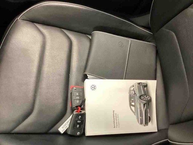 Volkswagen tiguan 1.4 tsi ehybrid r-line 2x 245pk automaat 2022 - afbeelding 6 van  19