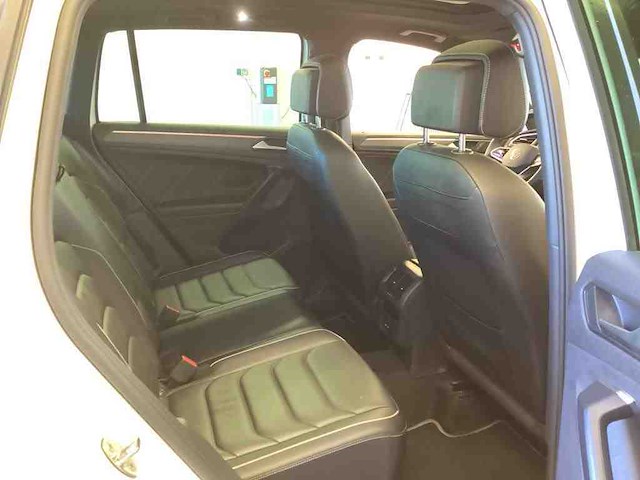 Volkswagen tiguan 1.4 tsi ehybrid r-line 2x 245pk automaat 2022 - afbeelding 17 van  19