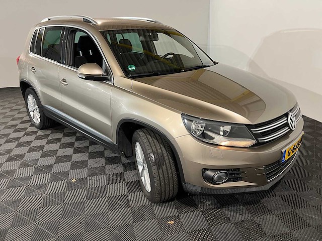 Volkswagen tiguan 1.4 tsi sport and style, g-845-jn - afbeelding 10 van  13