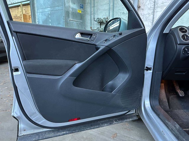 Volkswagen tiguan 1.4 tsi sport&style 150pk 2010, 85-nhx-7 - afbeelding 22 van  46