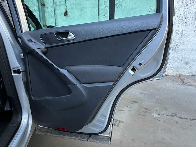 Volkswagen tiguan 1.4 tsi sport&style 150pk 2010, 85-nhx-7 - afbeelding 28 van  46