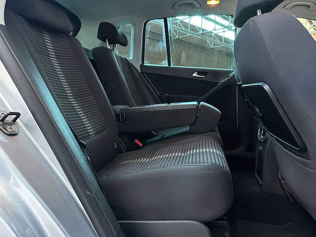 Volkswagen tiguan 1.4 tsi sport&style 150pk 2010, 85-nhx-7 - afbeelding 29 van  46