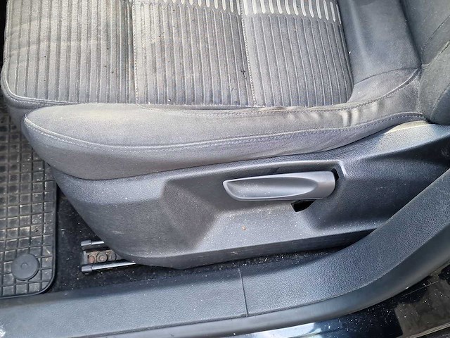 Volkswagen tiguan 1.4 tsi sport&style 2011 | 31-rvn-5 - afbeelding 2 van  32