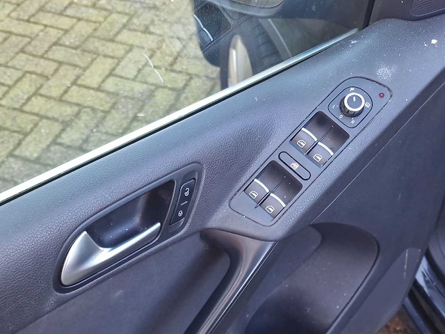 Volkswagen tiguan 1.4 tsi sport&style 2011 | 31-rvn-5 - afbeelding 6 van  32