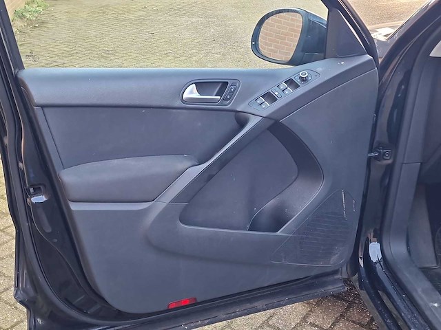 Volkswagen tiguan 1.4 tsi sport&style 2011 | 31-rvn-5 - afbeelding 8 van  32