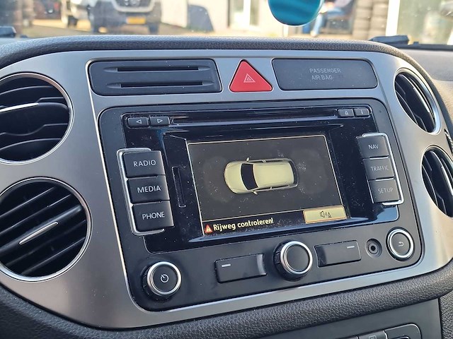 Volkswagen tiguan 1.4 tsi sport&style 2011 | 31-rvn-5 - afbeelding 15 van  32