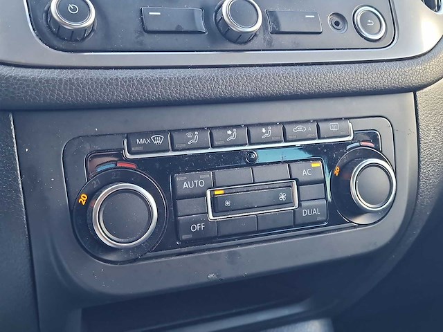 Volkswagen tiguan 1.4 tsi sport&style 2011 | 31-rvn-5 - afbeelding 18 van  32