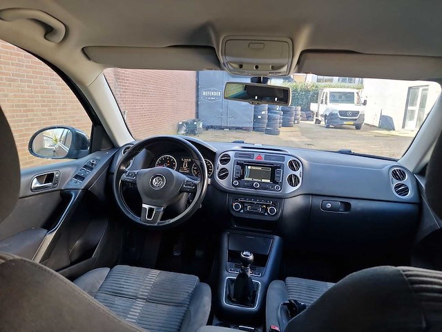 Volkswagen tiguan 1.4 tsi sport&style 2011 | 31-rvn-5 - afbeelding 25 van  32