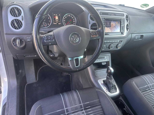 Volkswagen tiguan 1.4 tsi sport&style automaat; xr-249-g - afbeelding 14 van  17