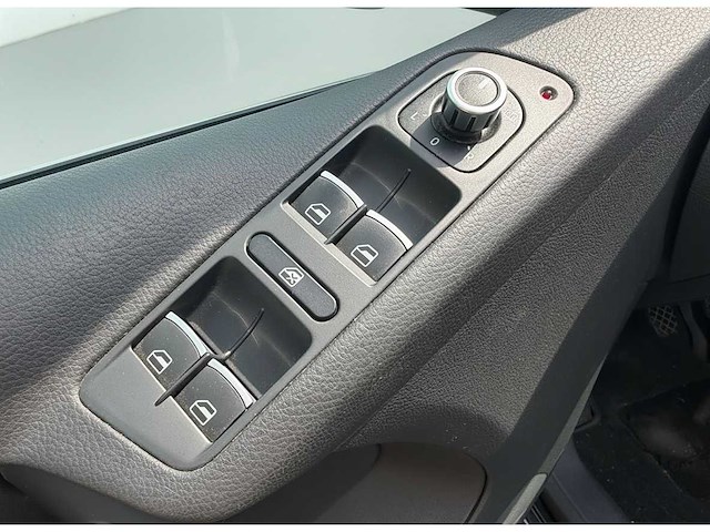 Volkswagen tiguan 1.4 tsi sport&style | sn-926-g i - afbeelding 7 van  17