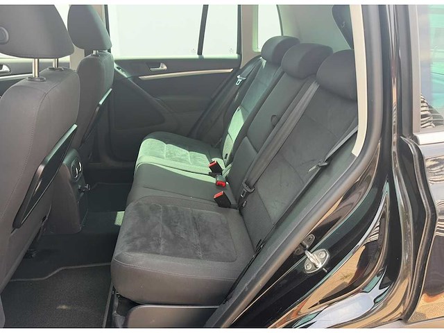 Volkswagen tiguan 1.4 tsi sport&style | sn-926-g i - afbeelding 17 van  17