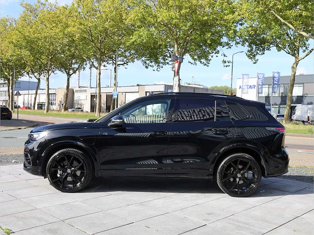 Volkswagen tiguan 1.5 ehybrid r-line phev 272pk automaat 2025 garantie 2030 hybride benzine - afbeelding 11 van  65