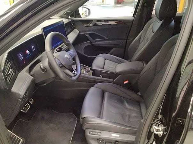 Volkswagen tiguan 1.5 ehybrid r-line phev 272pk automaat 2026 garantie 2031 - afbeelding 13 van  37