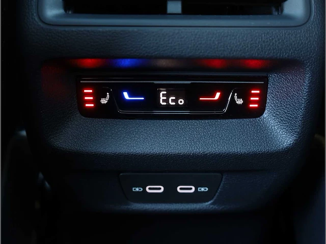 Volkswagen tiguan 1.5 ehybrid r-line phev 272pk automaat 2026 hybride benzine garantie 2031 - afbeelding 31 van  81