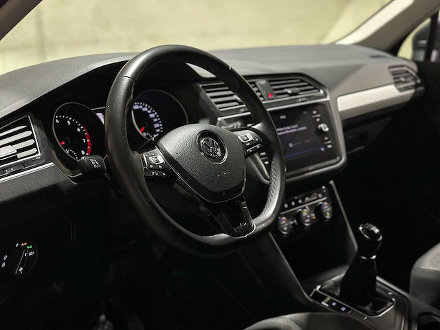 Volkswagen tiguan 1.5 tsi comfortline business 131pk 2019 (origineel-nl + 1e eigenaar), g-706-kf - afbeelding 8 van  39