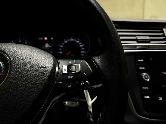 Volkswagen tiguan 1.5 tsi comfortline business 131pk 2019 (origineel-nl + 1e eigenaar), g-706-kf - afbeelding 15 van  40