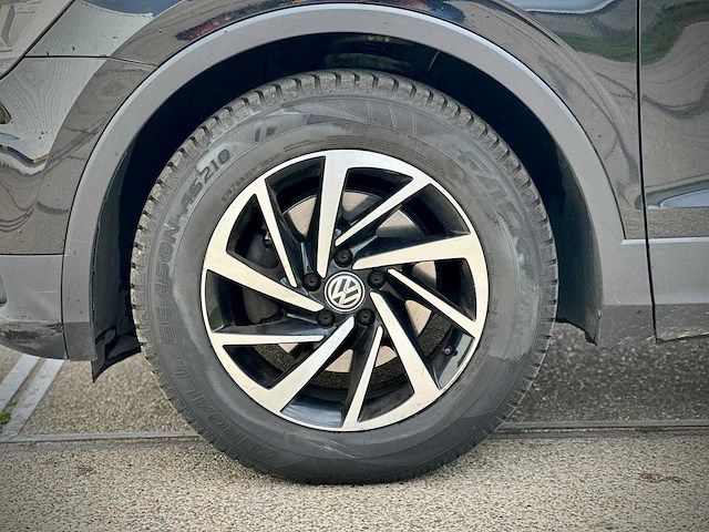 Volkswagen tiguan 1.5 tsi highl. bus r ; j-861-bj - afbeelding 9 van  17