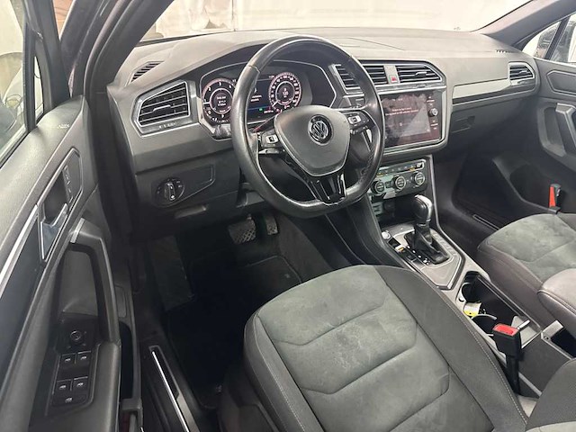 Volkswagen tiguan 2.0 tdi highline business r; xr-544-x - afbeelding 3 van  19