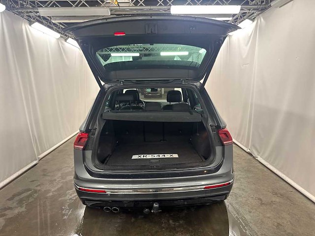 Volkswagen tiguan 2.0 tdi highline business r; xr-544-x - afbeelding 18 van  19