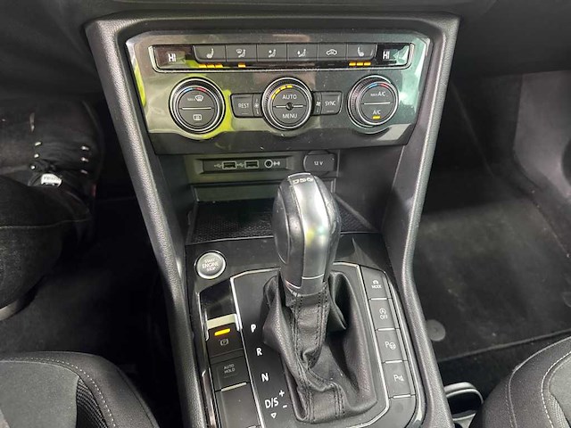 Volkswagen tiguan 2.0 tdi highline business r; xr-544-x - afbeelding 20 van  22