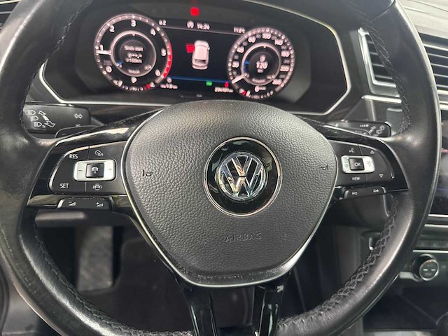 Volkswagen tiguan 2.0 tdi highline business r; xr-544-x - afbeelding 6 van  22