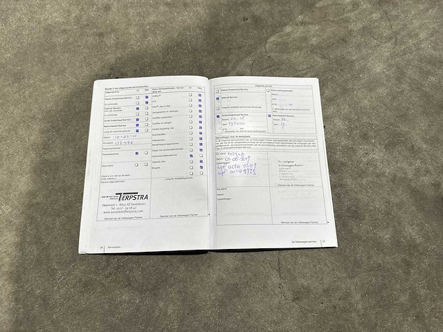 Volkswagen tiguan 2.0 tdi sport&&style 4motion 140pk 2011 (origineel-nl), 74-pnh-9 - afbeelding 24 van  30