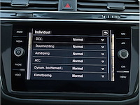 Volkswagen tiguan 2.0 tsi 4motion r-line 2x 230pk automaat 2020 - afbeelding 24 van  50