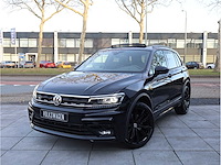 Volkswagen tiguan 2.0 tsi 4motion r-line 2x 230pk automaat 2020 - afbeelding 1 van  47