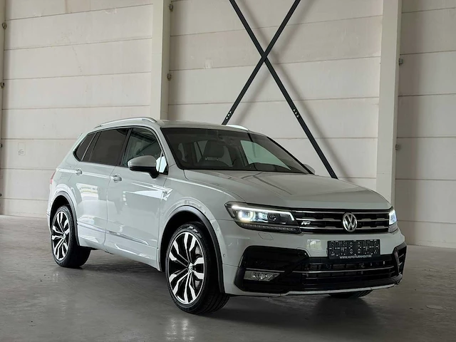 Volkswagen tiguan 2.0 tsi r-line | 11-08-96 i - afbeelding 6 van  28