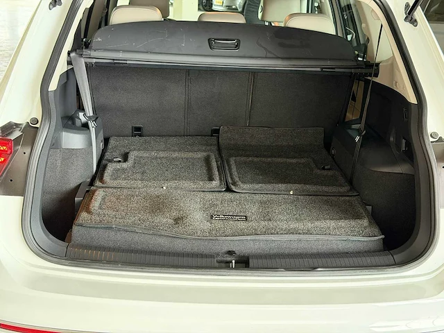 Volkswagen tiguan 2.0 tsi r-line | 11-08-96 i - afbeelding 13 van  28