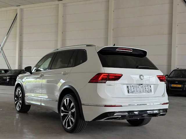 Volkswagen tiguan 2.0 tsi r-line | 11-08-96 i - afbeelding 25 van  28