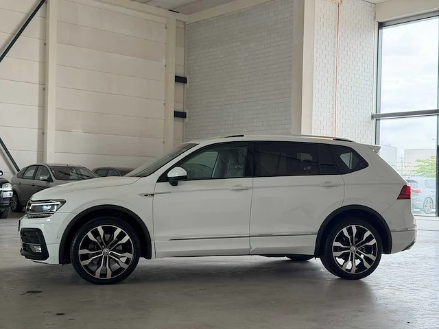 Volkswagen tiguan 2.0 tsi r-line | 11-08-96 i - afbeelding 28 van  28