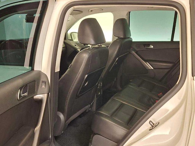 Volkswagen tiguan 2.0 tsi sport&st.4m * 40-jvg-7 - afbeelding 13 van  15